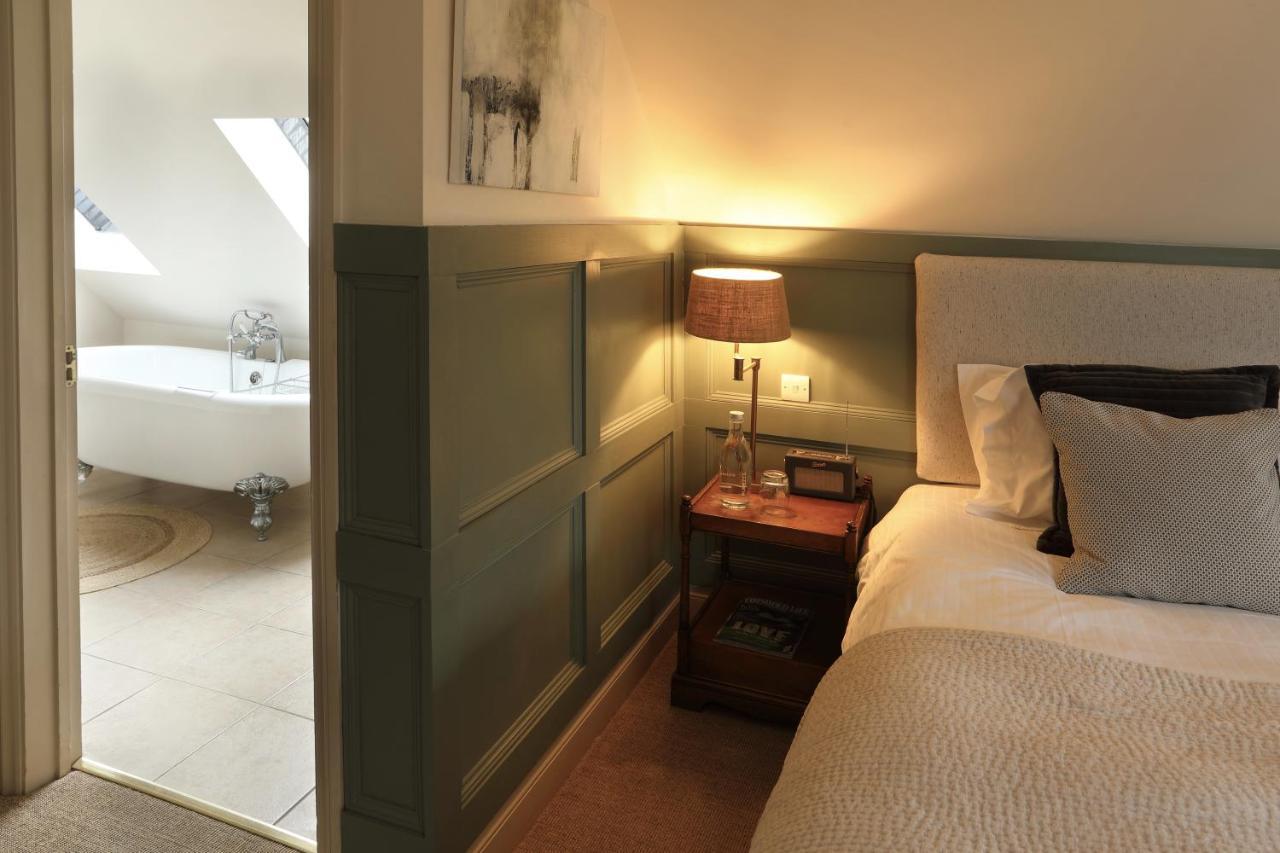 The Feathered Nest Inn Westcote Екстериор снимка