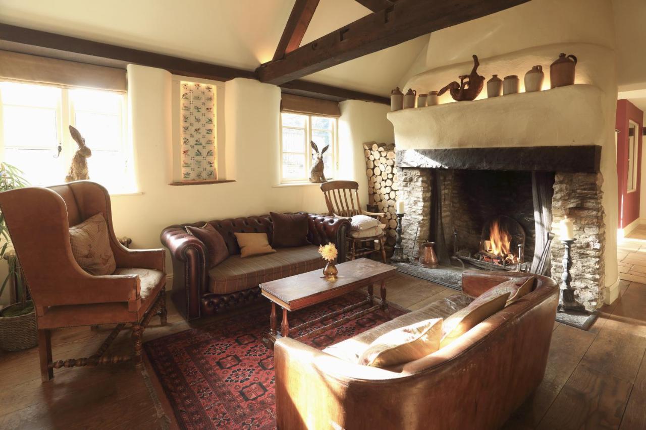 The Feathered Nest Inn Westcote Екстериор снимка