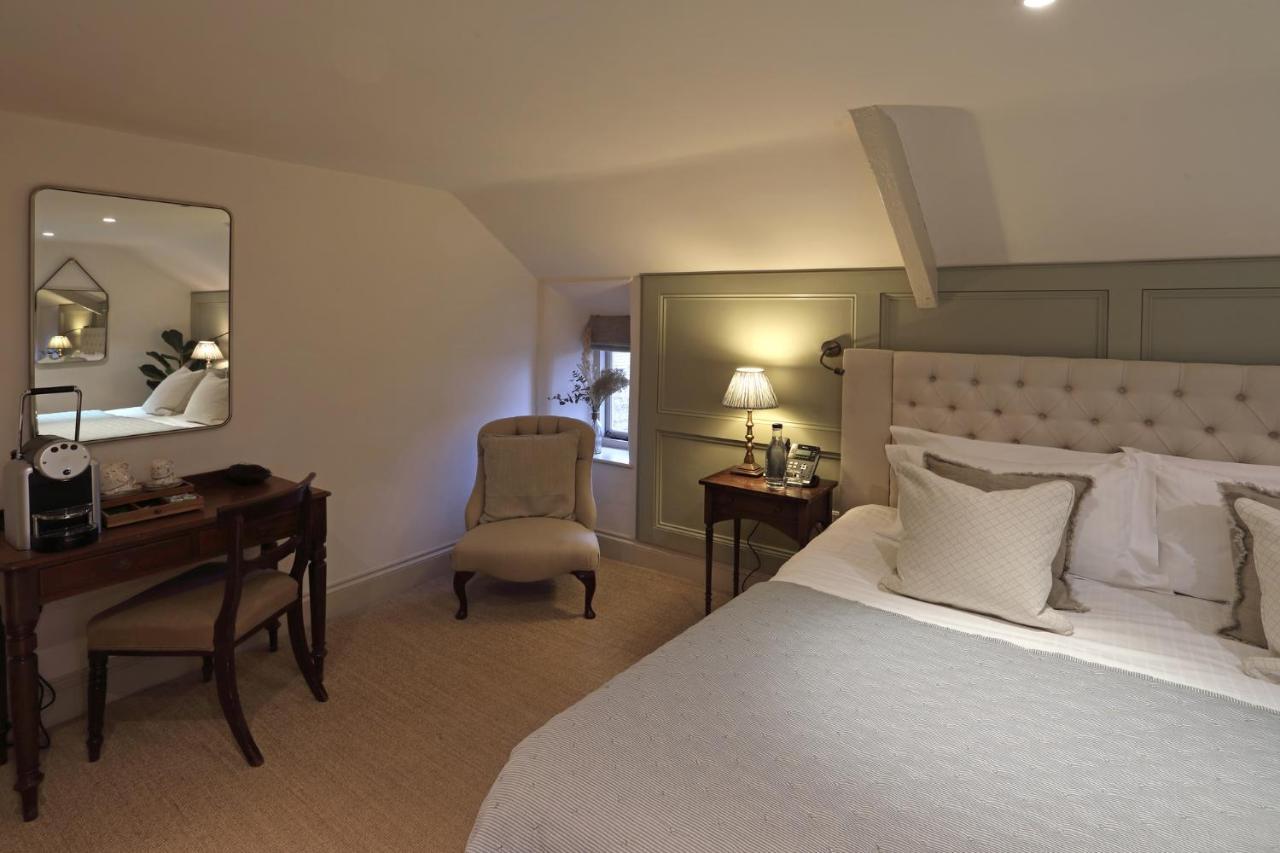 The Feathered Nest Inn Westcote Екстериор снимка
